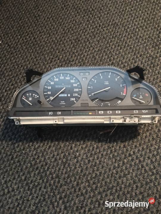 BMW e30LICZNIK 1618325 Rok produkcji 1990