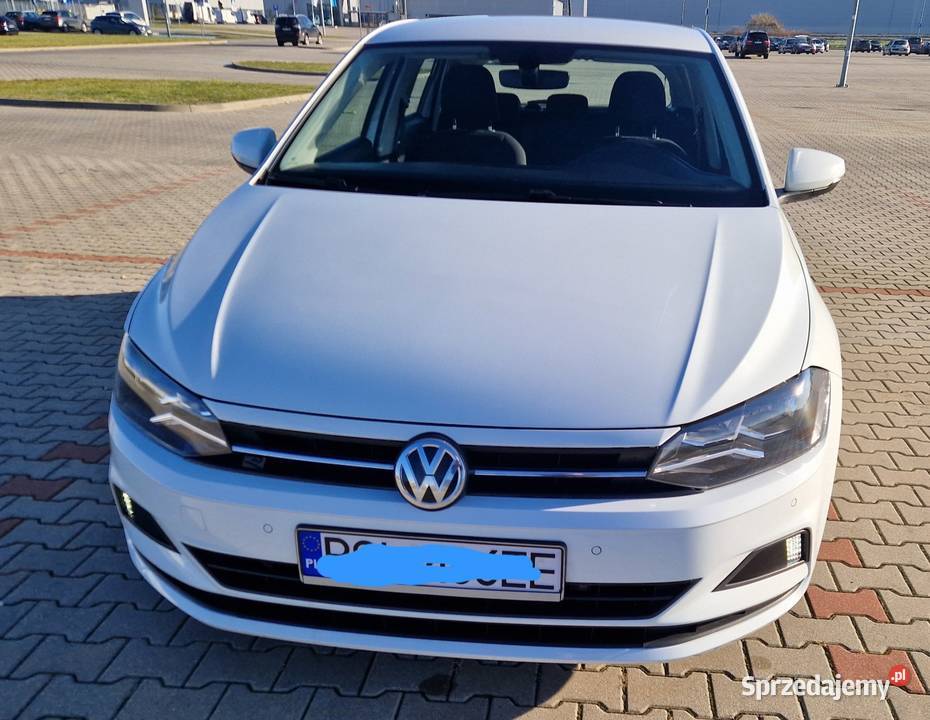 Polo w super stanie benzyna Słupca sprzedam