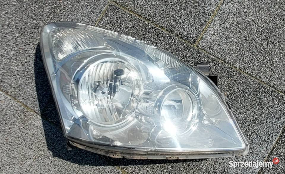 Toyota corolla verso 2007 2009 lampa PRAWA Wrocław