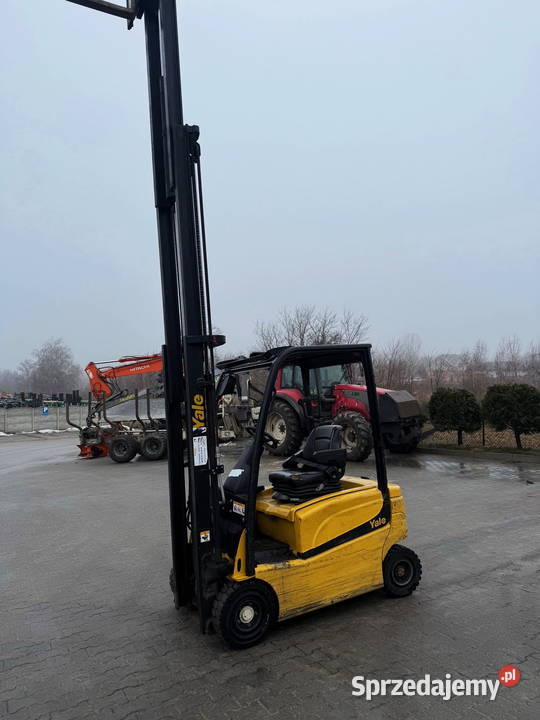 wózek widłowy elektryczny YALE ERP16VF Triplex
