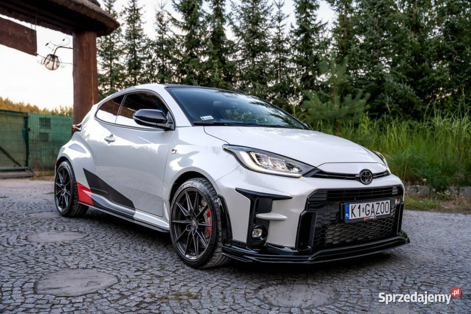Toyota Yaris GRFour W2C 16 Turbo 261 Pakiet GR 261KM Ropczyce