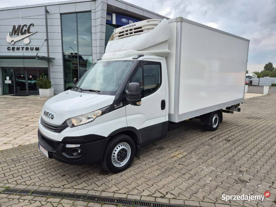 Iveco Daily 35C16 V Iveco Daily 35S16 HiMatic Samochody dostawcze Łaziska Górne