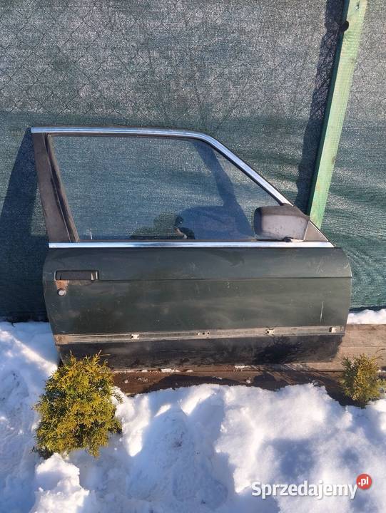 BMW E30 Coupe drzwi błotniki i inne Bydgoszcz sprzedam