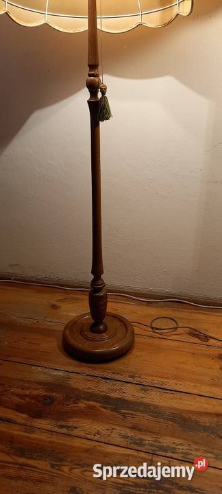 Drewniana lampa podłogowa z abażurem 2 Antyki Skierniewice