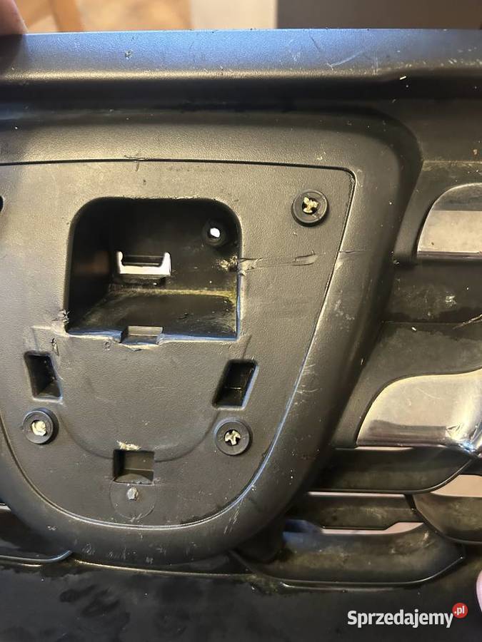 Gril Dacia 623100838R osobowe małopolskie Nowy Sącz