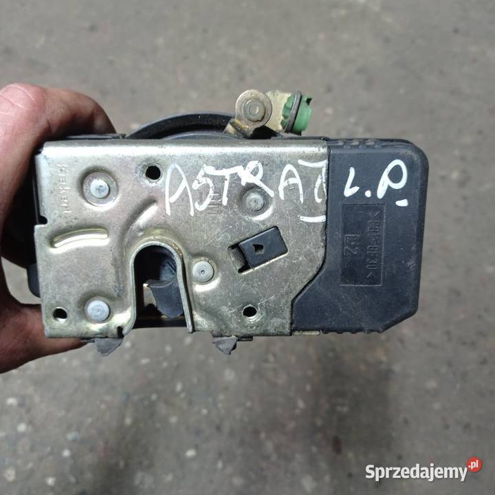 ZAMEK DRZWI OPEL ASTRA VECTRA LEWY PRZÓD 8 PIN Kamień Pomorski