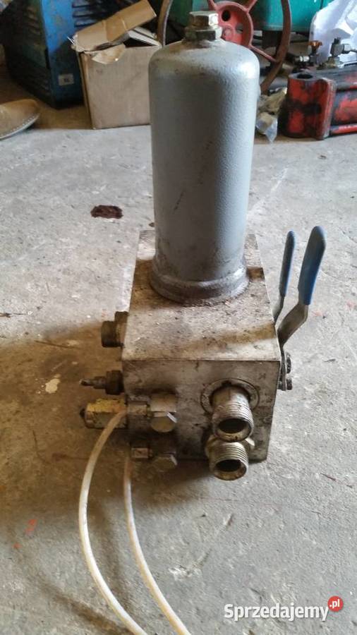 rozdzielacz hdrauliczny Ćmielów