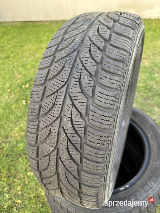 Opony zimowe 205 55 R16 Samochodowe Radomsko