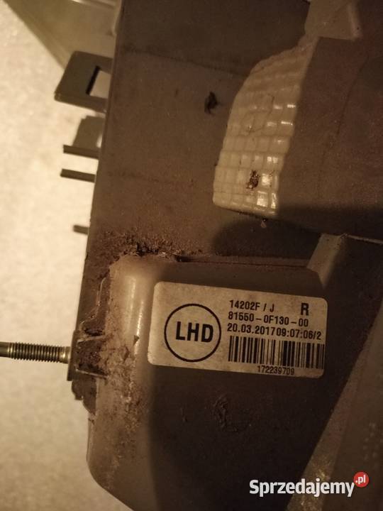 Toyota Verso lampa tylna prawa