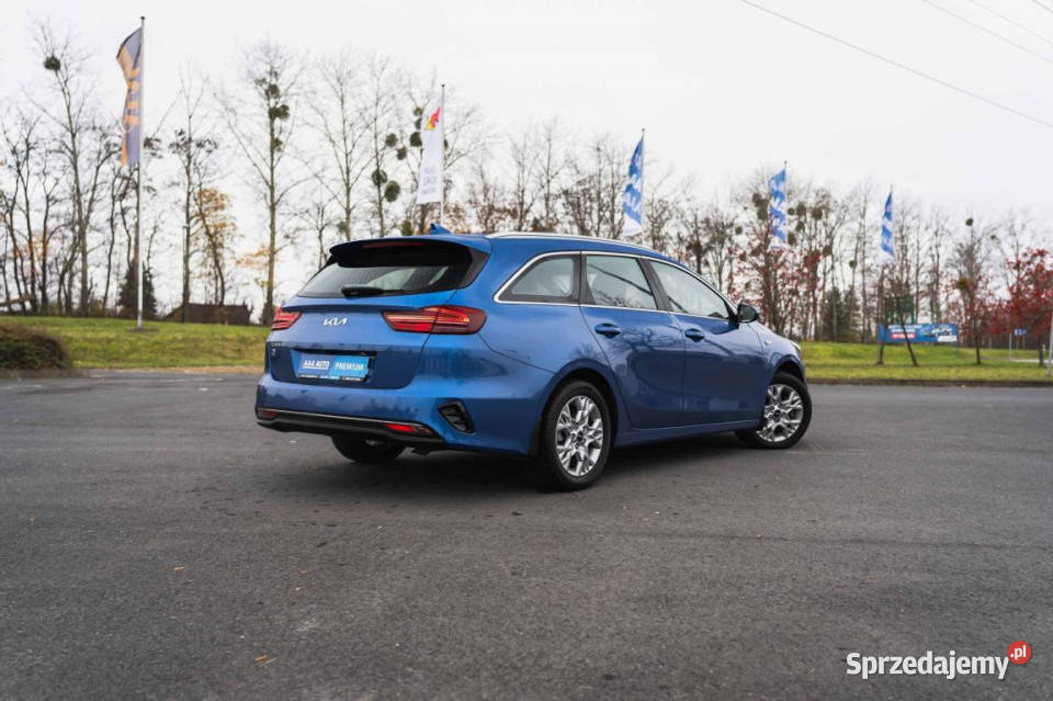 Kia Ceed 15 TGDI wielofunkcyjna kierownica