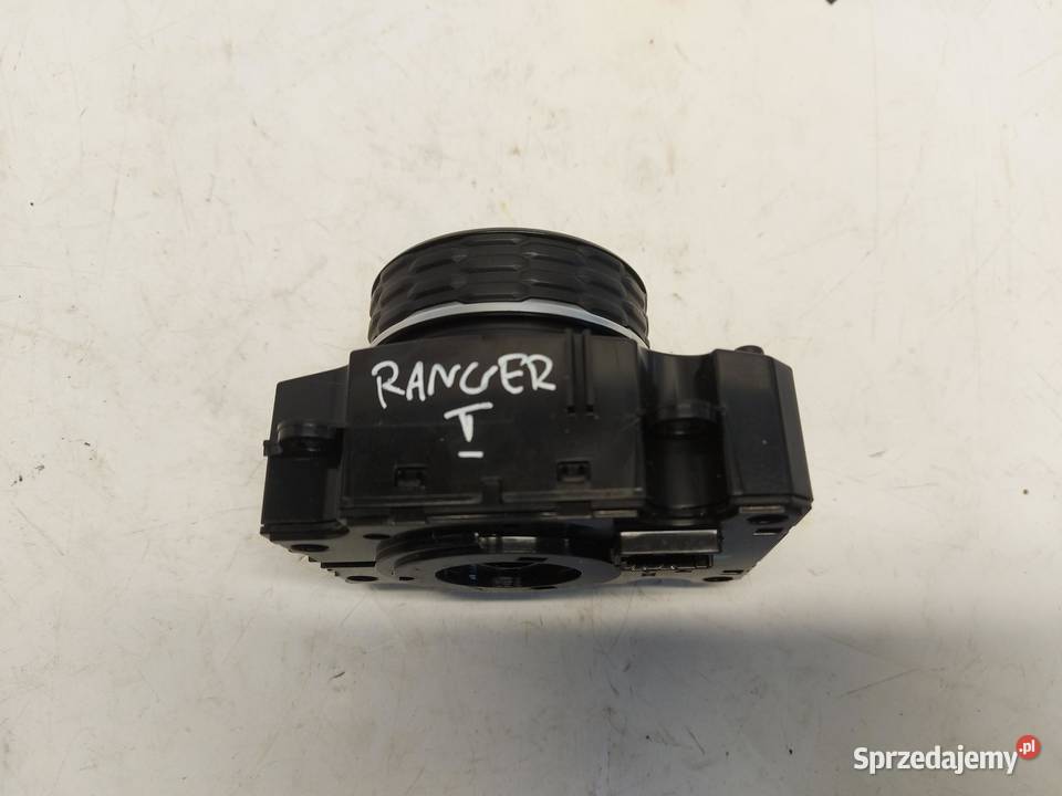 Ford Ranger VI 6 2024r PRZEŁĄCZNIK NAPĘDU TRYBU Panele sterowania, przełączniki