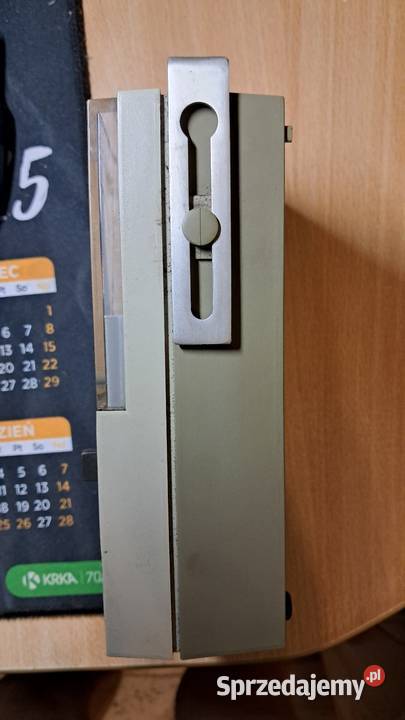 Stary Miernik Analogowy UM112B Made In Poland Mierniki elektryczne sprzedam