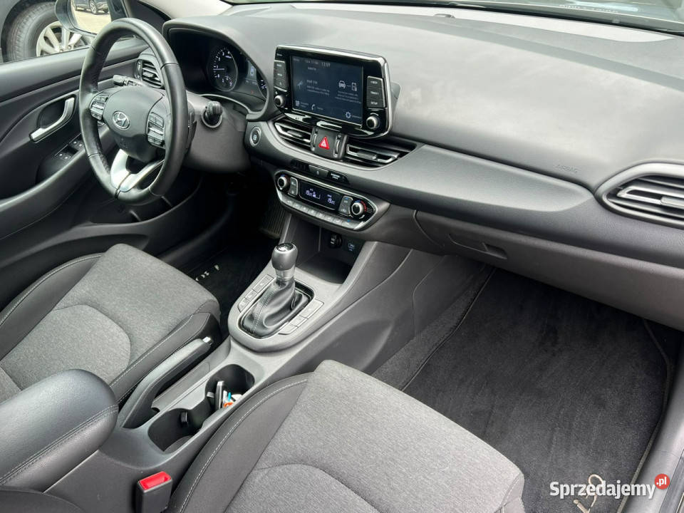Hyundai i30 15 TGDI FASTBACK Smart 48V 7DCT Piotrków Trybunalski