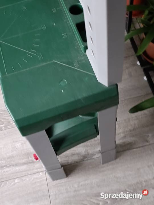 awkowy warsztat Bosch firmy Klein stolik do