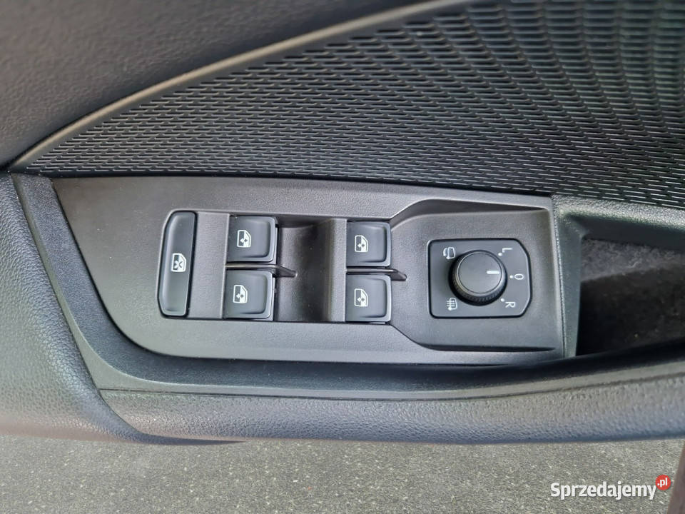 koda Octavia 20 TDI Style DSG Z Polskiego Salonu przyciemniane szyby Octavia Warszawa