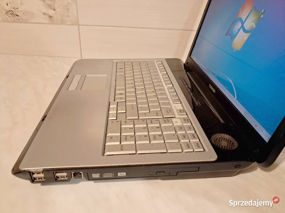 Działający z baterią duży dwurdzeniowy laptop małopolskie Kraków