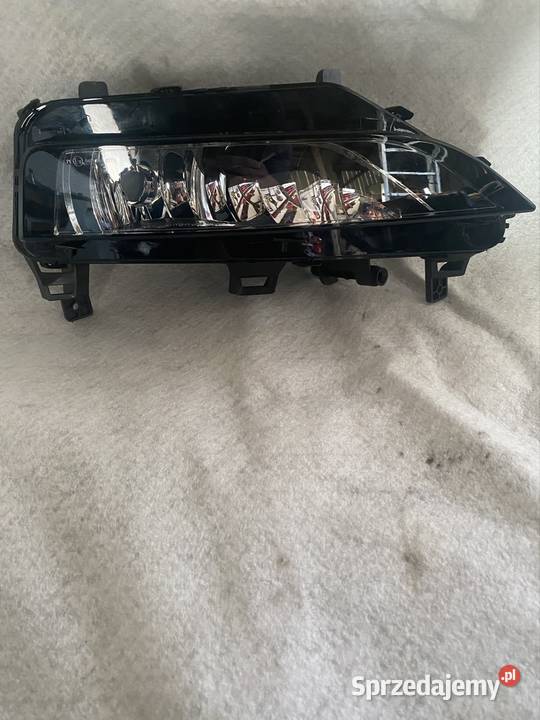 Halogen prawy Skoda Octavia IV zwykły NOWY Oświetlenie