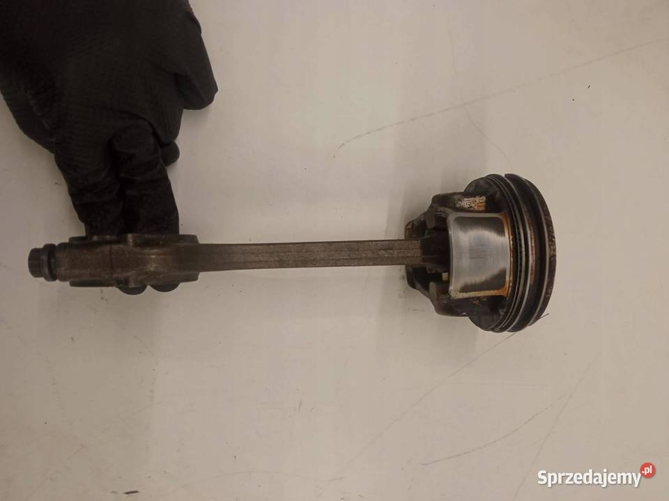 TŁOK KORBOWÓD 7124A 12 TSI Skoda Rapid I sprzedam