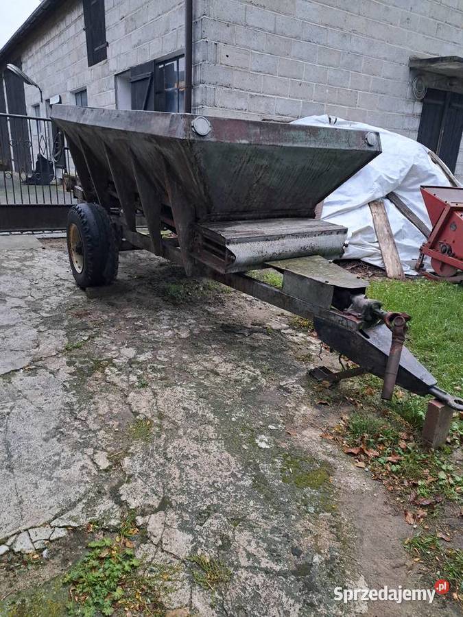 Rozsiewacz wapna RCW 3 Rozsiewacze nawozów wielkopolskie Krzymów