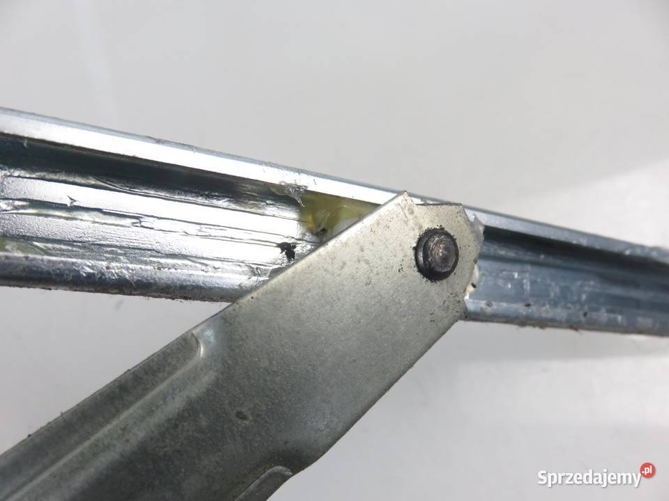 PODNOŚNIK SZYBY PRAWY PRZEDNI HONDA CRZ ZF