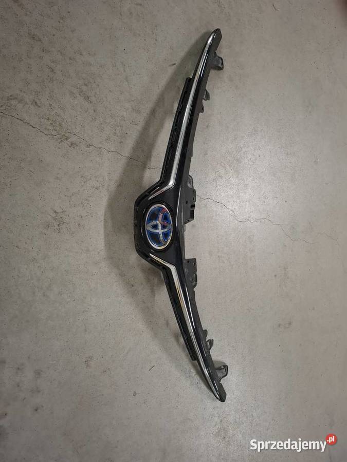 TOYOTA COROLLA E21 SEDAN GRILL osobowe