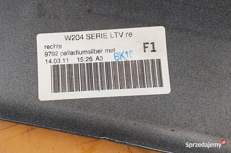 MERCEDES W204 LAK 792 LISTWA PROGOWA A2046900440 Radom