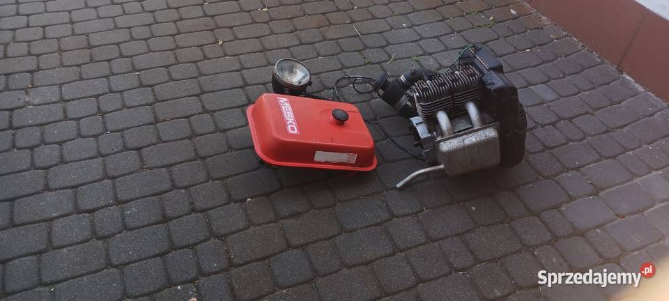Silnik ciągnik rjs1 z osprzętem sprzedam