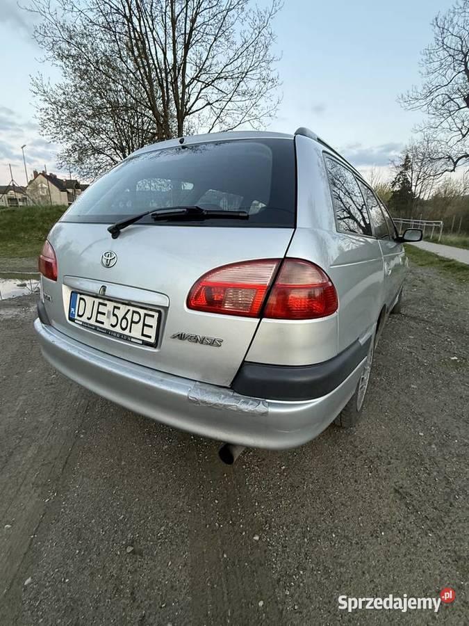 Niezawodna Toyota Avensis