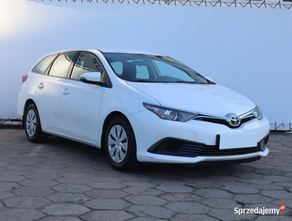 Toyota Auris 13 Dual VVTi 1329cm3