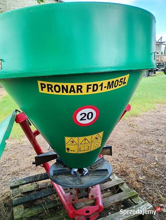 Rozsiewacz nawozu Pronar Lej Śmielin sprzedam