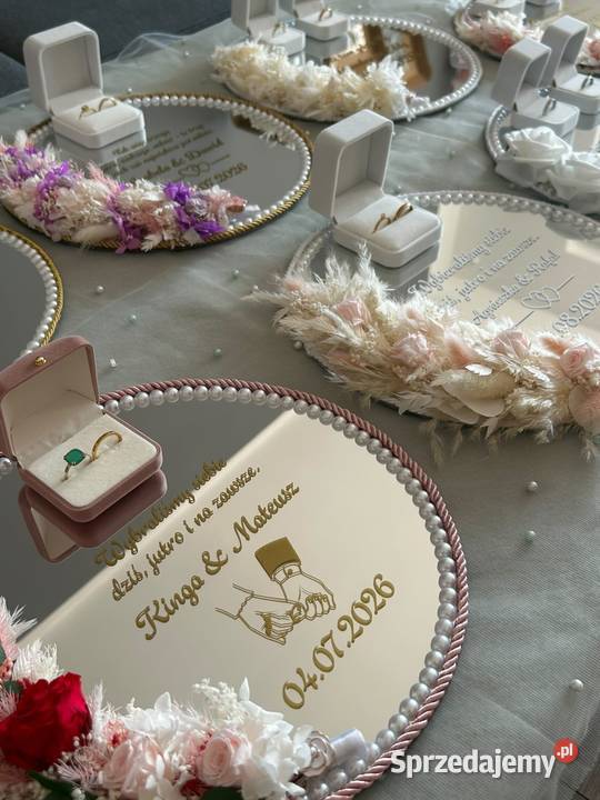 Lustro ślubne podstawka pod obrączki prezent