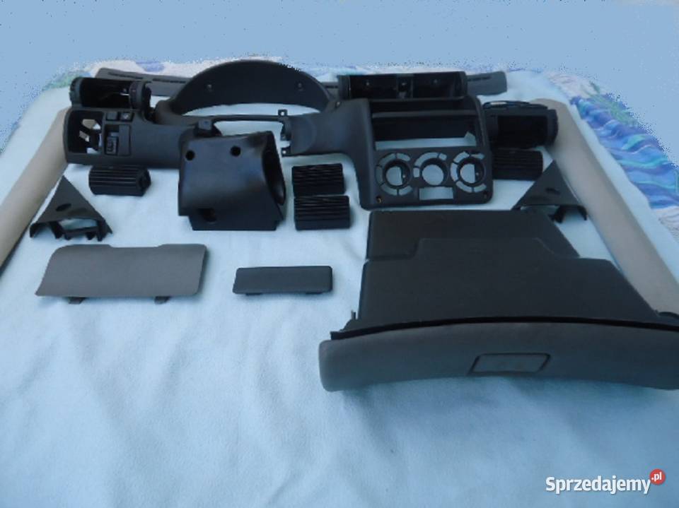 ZAŚLEPKA OSŁONA DESKI KONSOLI OPEL ASTRA F 1 osobowe Wyposażenie wnętrza Jaworzno