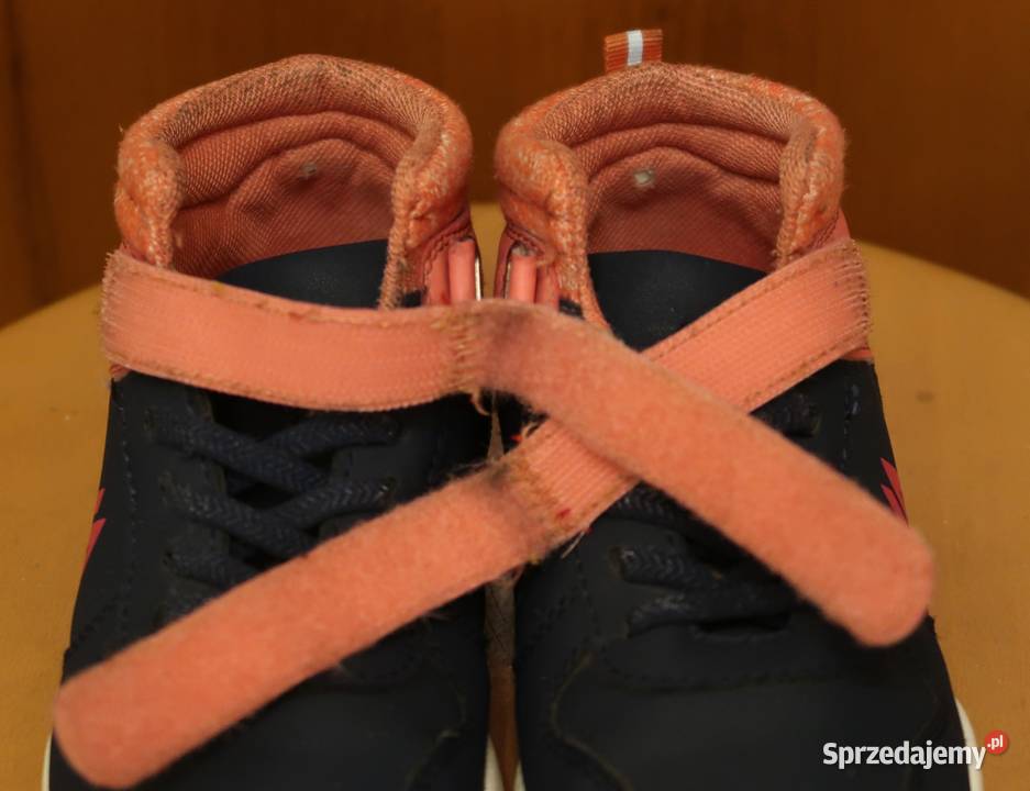 Buty sportowe dziewczynki firmy MARTES 31 dziewczynka