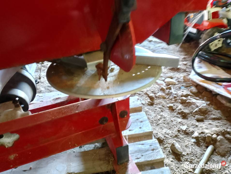 ROZSIEWACZ 600L Suszewo