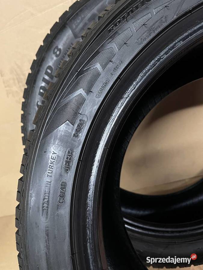 Goodyear Ultra Grip 8 Performance 22550 R17 98V Gostyń