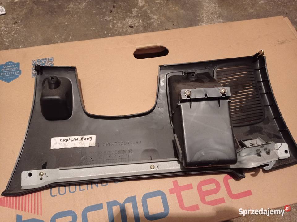 Carisma polift osłona deski rozdzielczej lewa Suwałki sprzedam