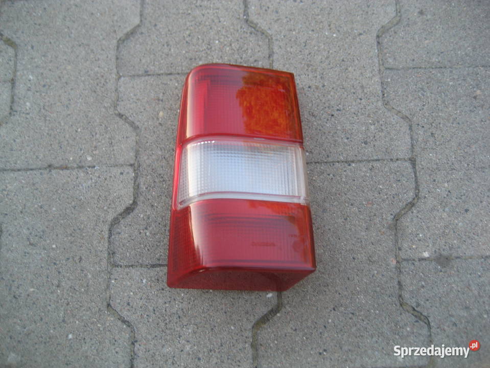 volvo 850 kombi 9193r lampa tył lewa 6817984 Lampy tylne Rakoniewice