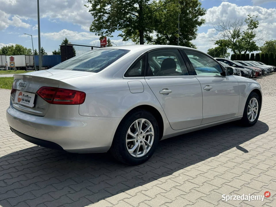 Audi A4 Limousine Audi A4 B8 20 TDI 120 2009 B8 komputer pokładowy Zambrów