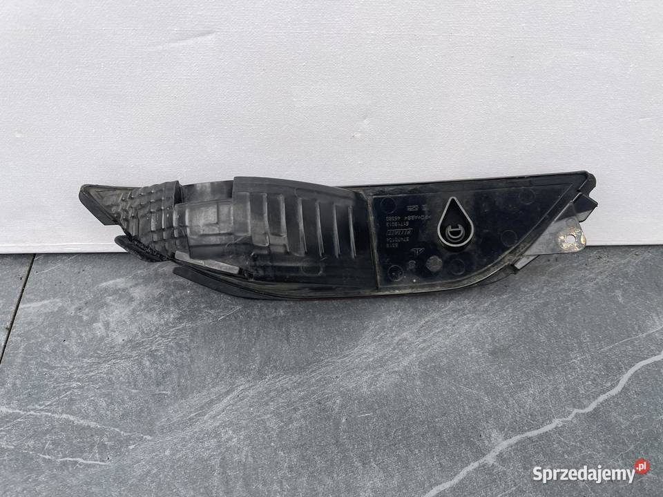 FIAT GRANDE PUNTO LAMA PRZECIWMGIELNA W ZDERZAK Ostroróg sprzedam