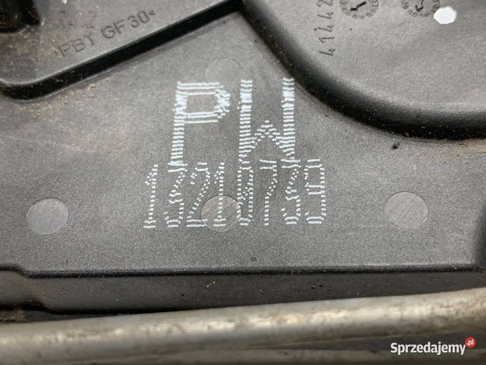 ZAMEK DRZWI PRAWY TYŁ OPEL ZAFIRA B Minivan sprzedam