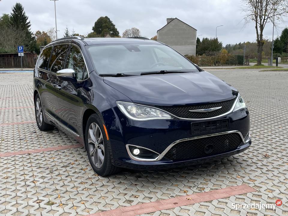 Chrysler Pacifica Limited Rok produkcji 2018 Świdwin