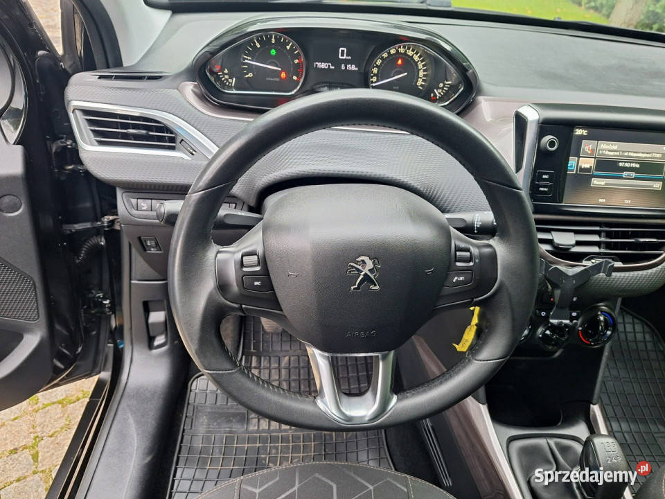 Peugeot 2008 16 eHDi Active I 20132019 gniazdo AUX