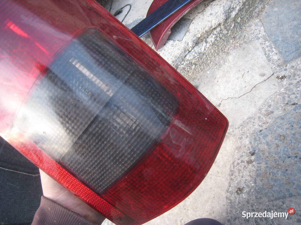 Lampa tylna prawa Citroen Berlingo Peugeot Kraków