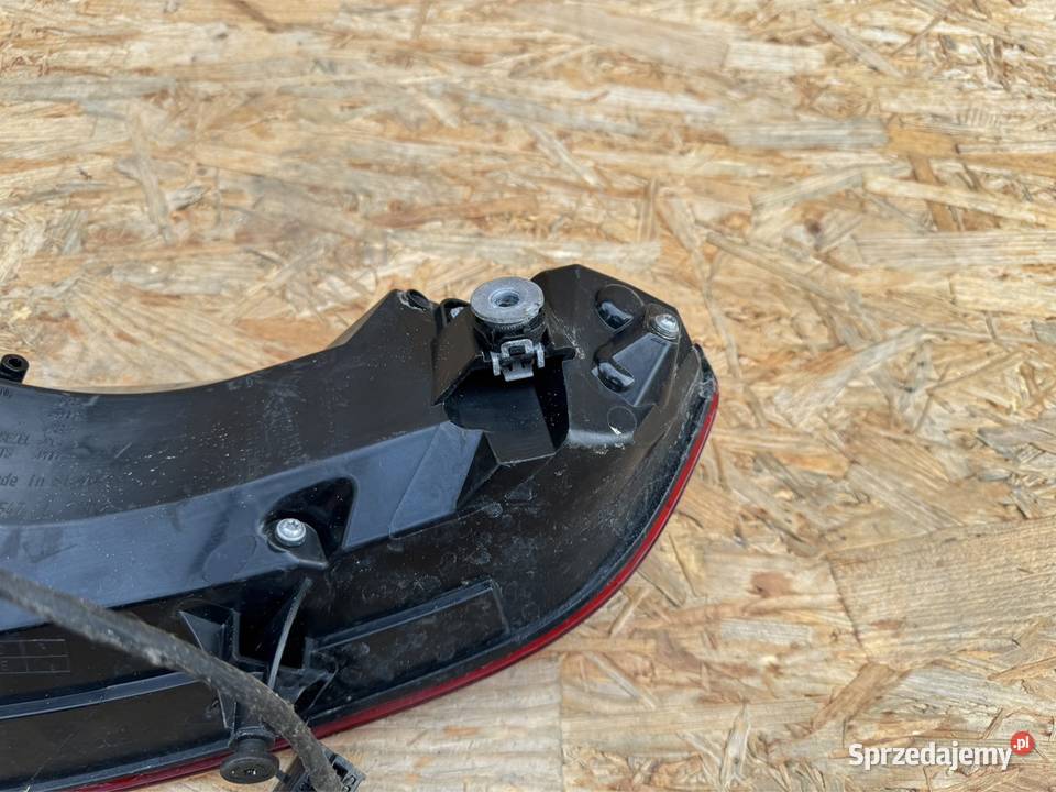 Lampa tył tylna lewa lh w błotnik Porsche macan Lampy tylne Międzychód sprzedam