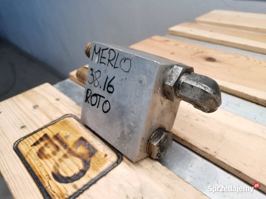 Podstawa filtra oleju Merlo Roto Wilkowo