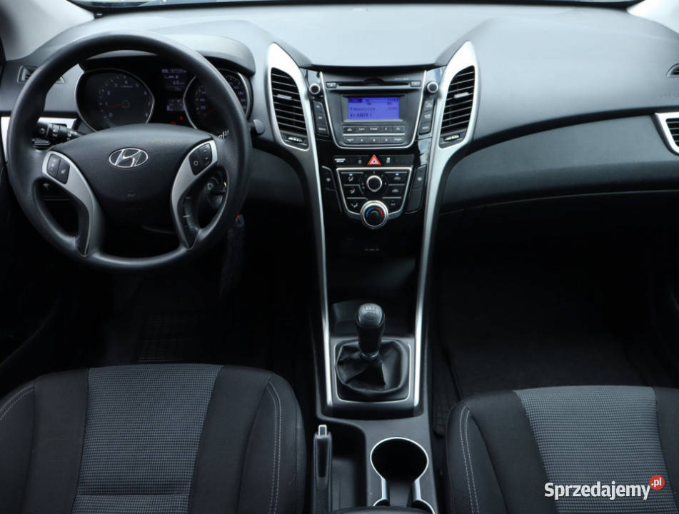 Hyundai i30 14 CVVT Piaseczno sprzedam
