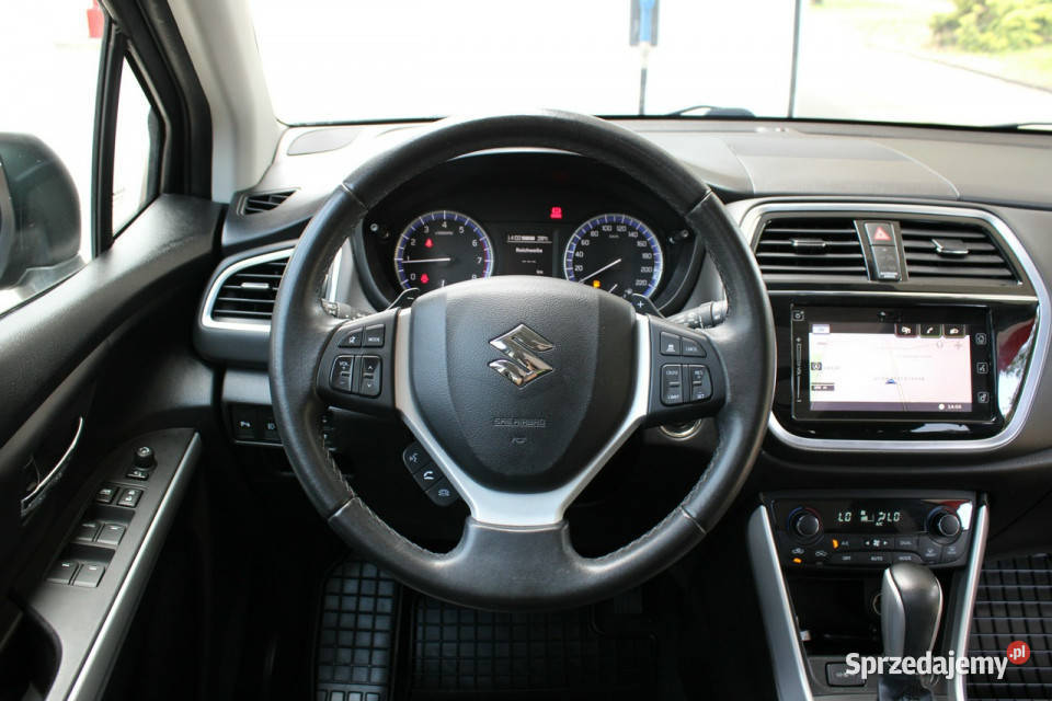 Suzuki SX4 SCross Bezwypadkowy bogata wersja podgrzewane fotele SX4 S-Cross Gliwice