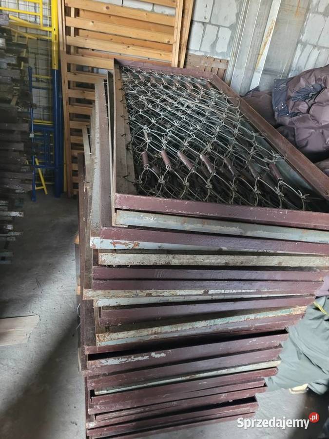 łóżka łóżko metalowe wojskowe piętrowane mazowieckie Góra Kalwaria