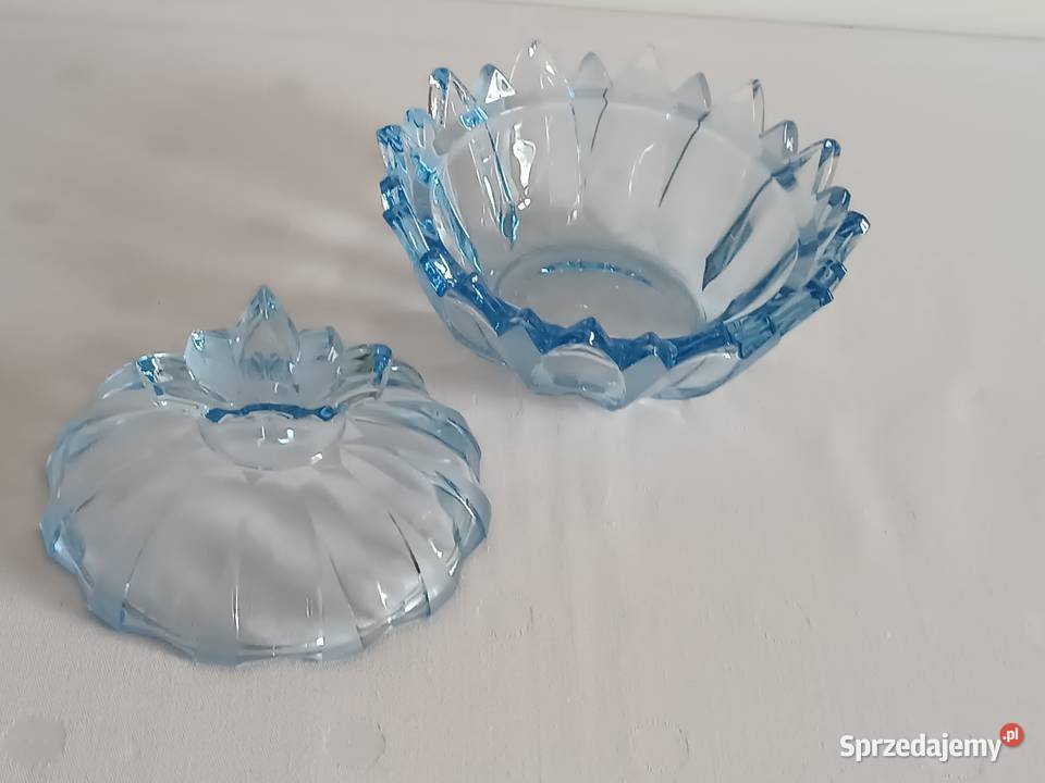 Szklana błękitna bombonierka Gorlice