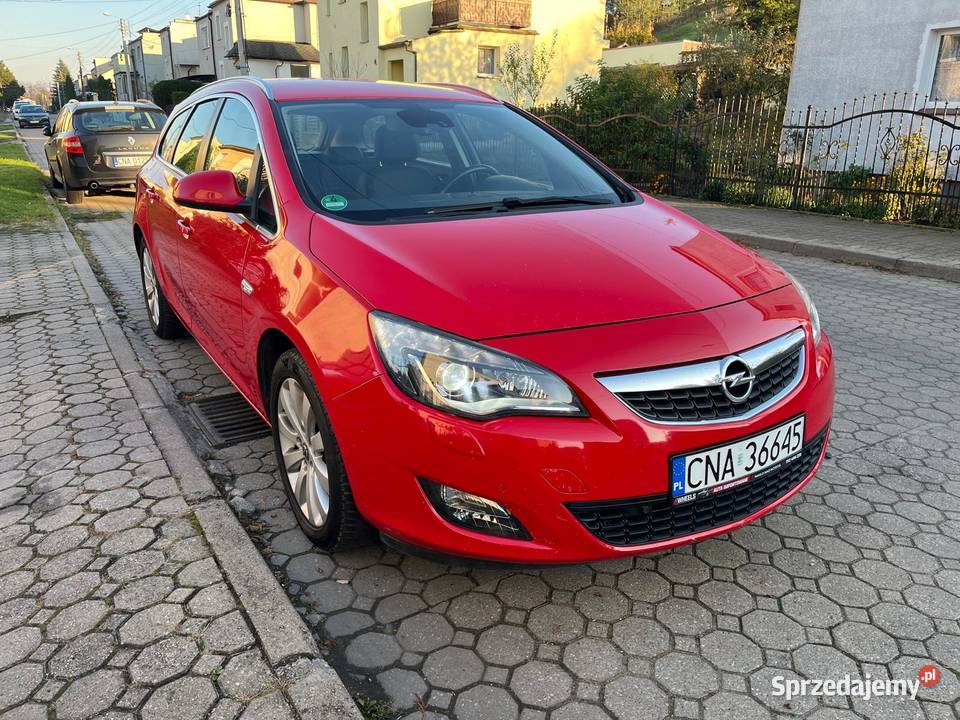 Opel Astra J 20 CDTI światła przeciwmgielne Nakło nad Notecią